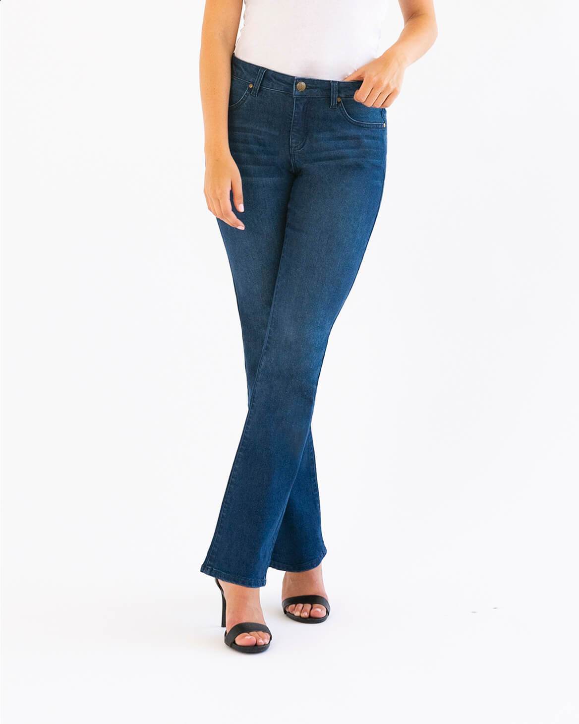 Bootcut Jeans in Rinse & Vintage Wash